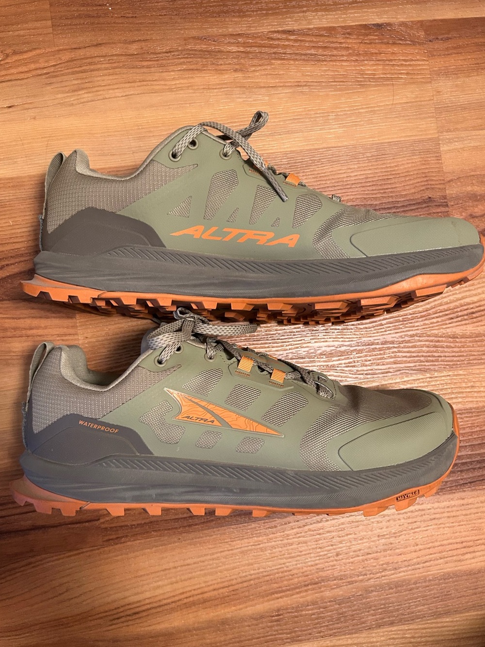 Altra Lone Peak 9 Waterproof Hiking Shoes - Men’s 9.5